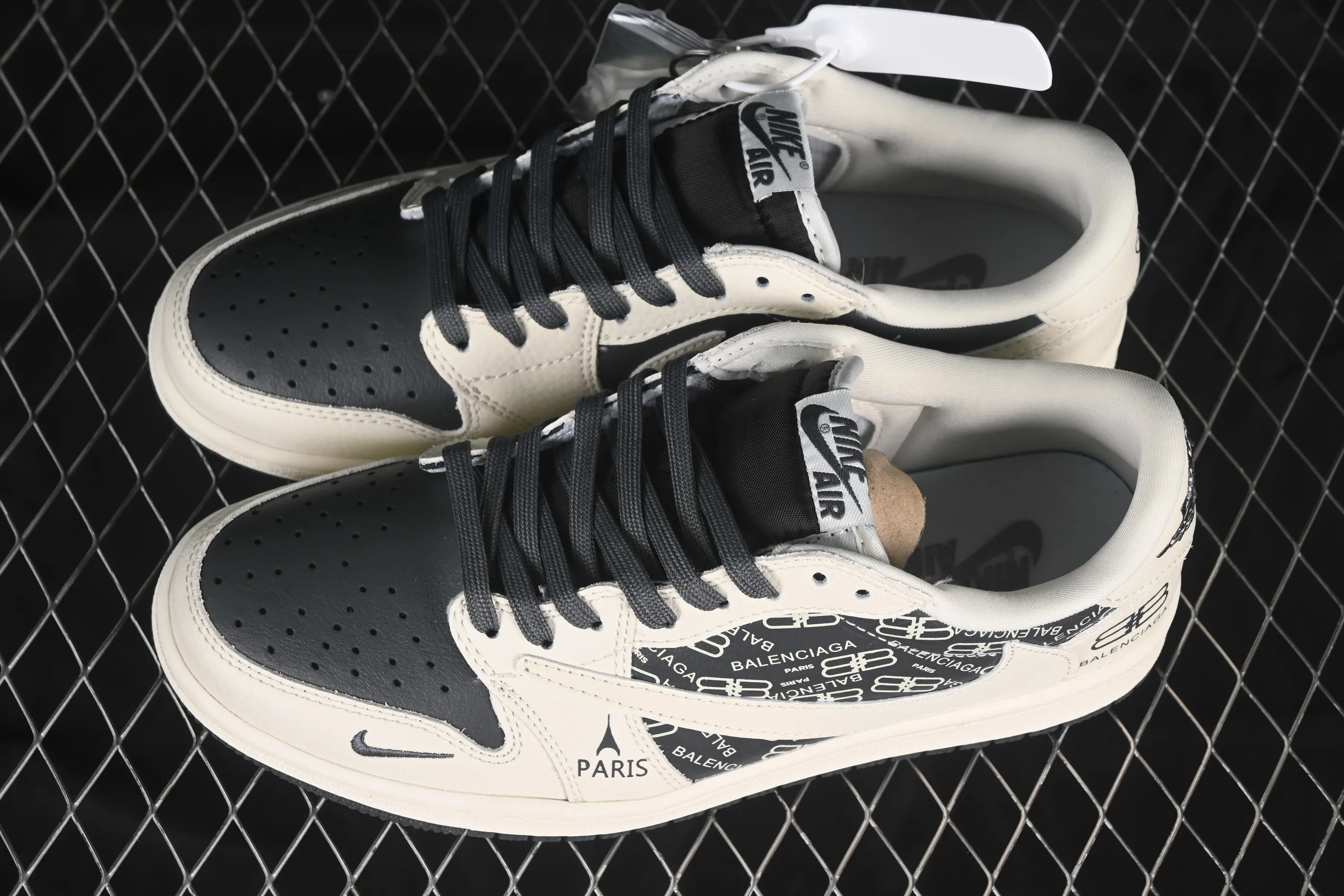 All categories Air Jordan Jordan series basketball shoes Air Jordan 1 Low high-end customized low-top sneakers Travis Scott x Fragment Design x Air Jordan 1 Low OG SP AJ1 Joe 1 Balenciaga co-branded off-white and black print low-top cultural casual sneakers LD2025-019